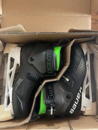 New Bauer Regular Width 10 Konekt Hockey Goalie Skates