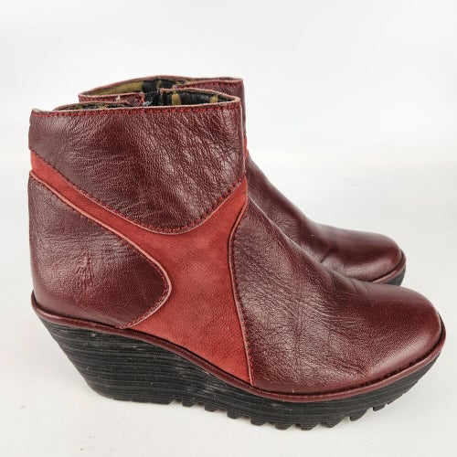 Fly London Boots Woman Size 37 / 6.5 Red Leather Ankle Buckle Wedge Chelsea