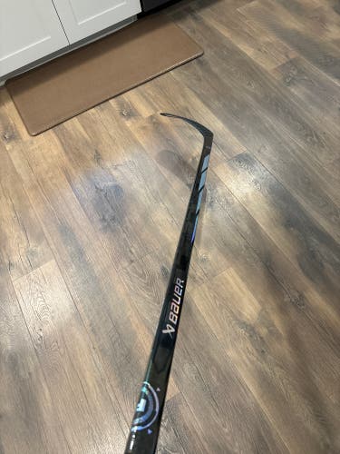 (Brand new) Senior RH 70 Flex Proto-R Hockey Stick