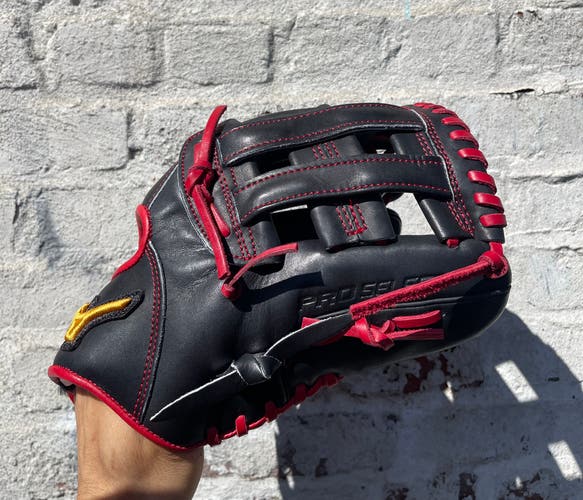 Mizuno Pro 11.75” Infield Baseball Glove