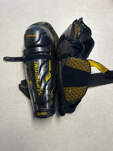 Used Bauer 15" Supreme TotalOne MX3 Shin Pads