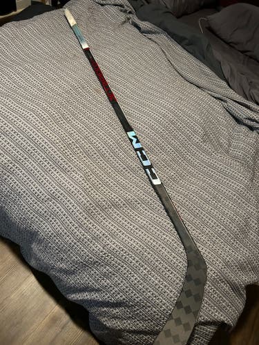 Senior Right Handed P29 JetSpeed FT6 Pro Hockey Stick