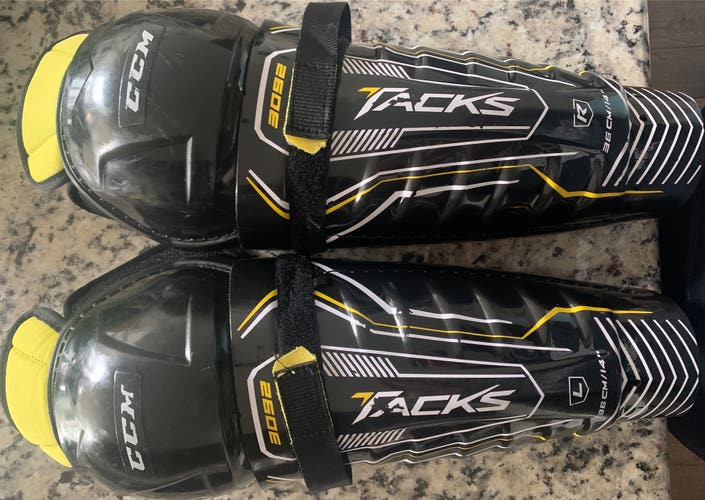 Used CCM 14"  Tacks 3092 Shin Pads