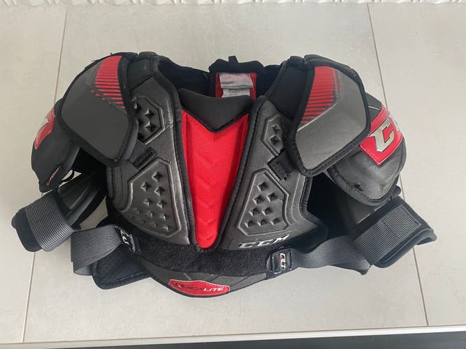 CCM QuickLite Shoulder Pads