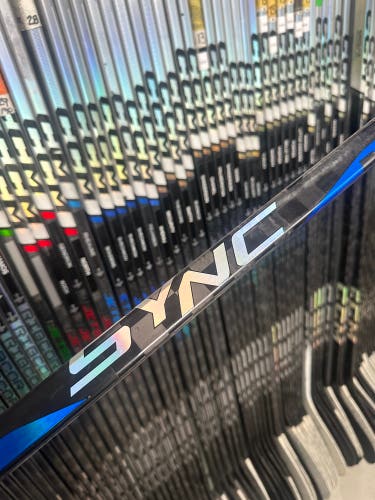 Senior Right Handed NHL TAMPA BAY LIGHTNING FOOTE P28 Pro Stock Nexus Sync Hockey Stick