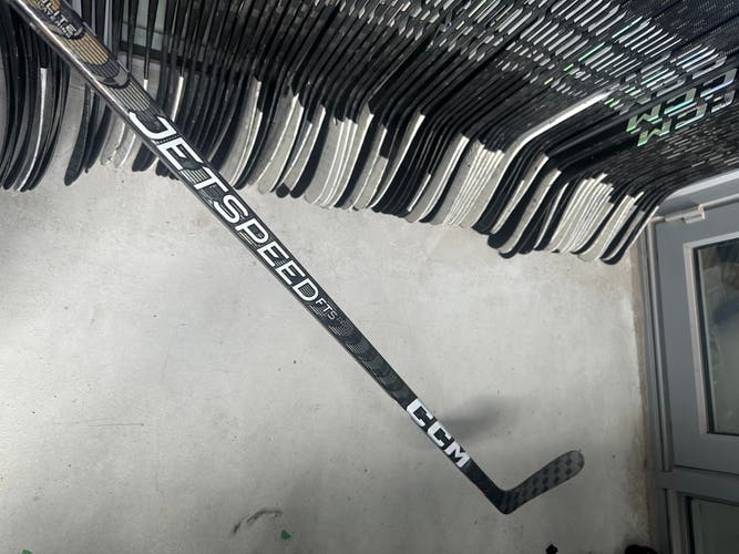 Senior Left Hand NHL BALCERS P28 Pro Stock Jetspeed FT6 Pro (Skinned As FT5 Pro) Hockey Stick