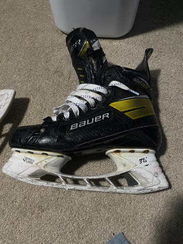 Bauer ultra sonic hockey skates with LS Pulse TI Steel
