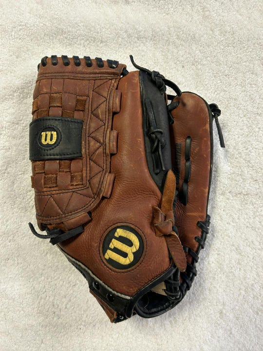 Used Wilson Select A1850 12 1 2" Fielders Gloves