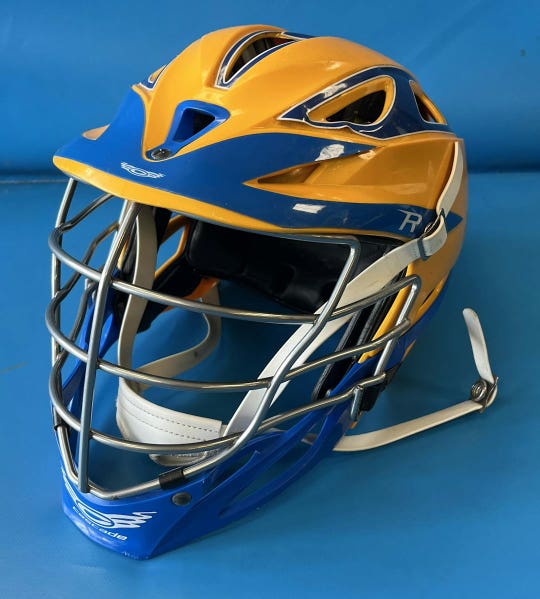 Used Cascade R Adjustable Lacrosse Helmet