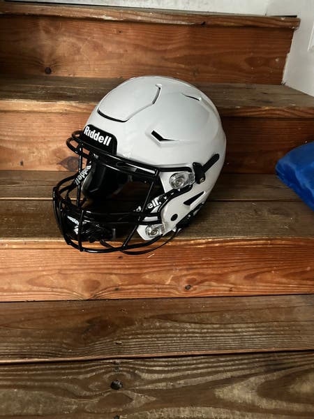 BRAND NEW *2024* Medium Riddell SpeedFlex Helmet | SidelineSwap