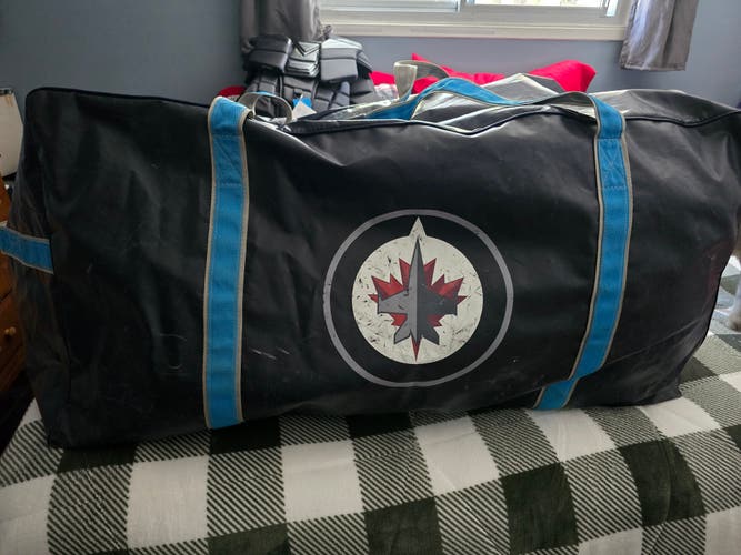 Winnipeg Jets custom team issued 4orte goalie bag