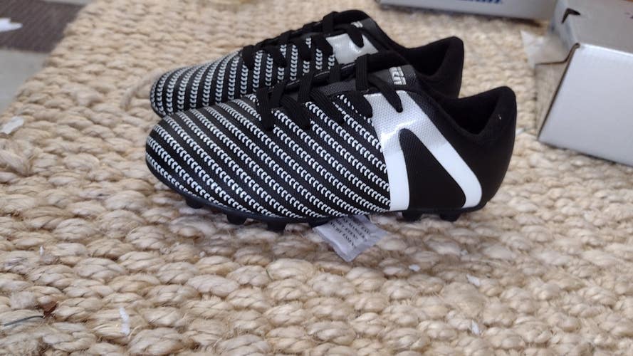 Vizari Kids Impact FG Ground Soccer Shoes | Black / White Size Youth-13 |VZSE93360Y-13