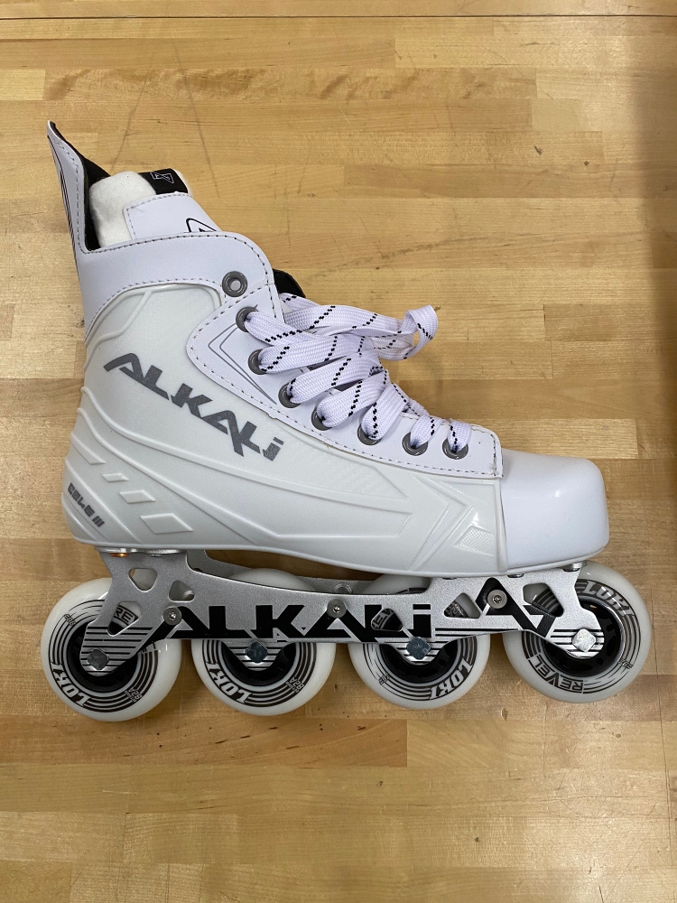 New Alkali Regular Width Size 9 Cele III Inline Skates