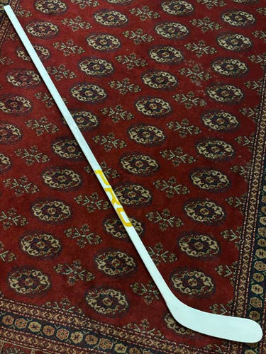 Pro Stock PRO Red Line 375G Hockey Stick LH 80 P71 MacKinnon