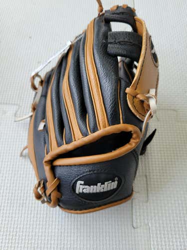 Used Franklin 4809 9 1 2" Fielders Gloves