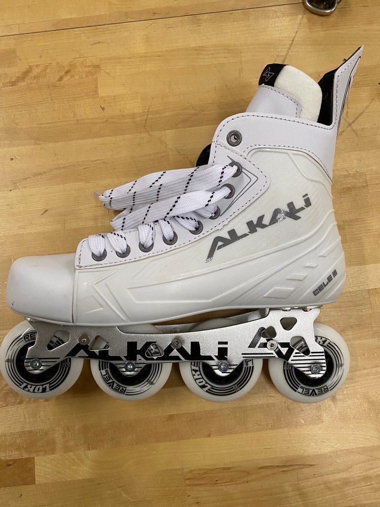 New Alkali Regular Width Size 11 Cele III Inline Skates