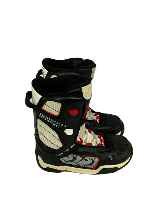 Used 5150 Junior Snowboard Boots Size 4