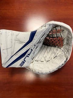 #35 Amir Miftakhov Used Regular True L12.2 Glove (Game Ready)