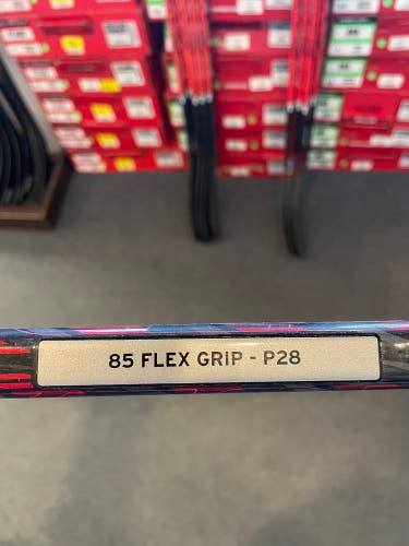 New Senior Right Handed P28 JetSpeed FT5 Pro Hockey Stick Uncut 65.5"