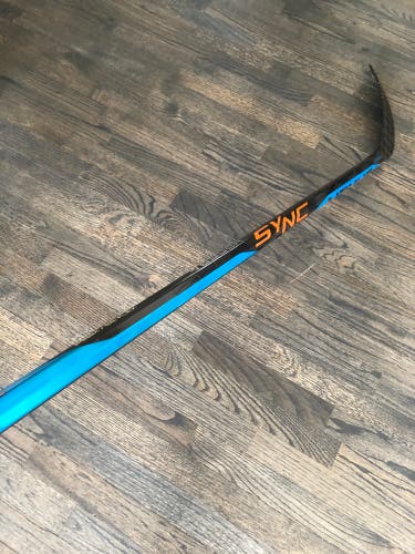 Intermediate Right Handed P92M  Nexus Sync Hockey Stick
