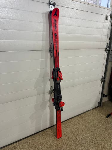 Atomic Redster G9 - 173 cm Skis w/ Atomic X-16 bindings - used