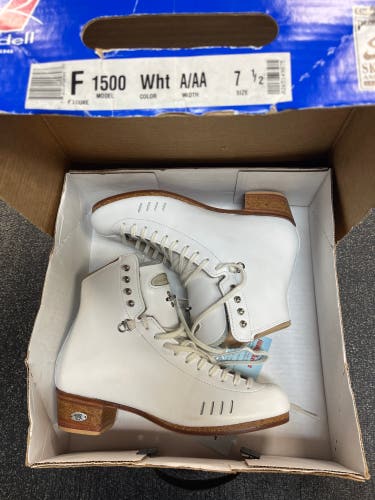 New Riedell Adult 7.5 Figure Skates