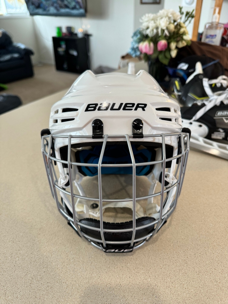 Bauer Youth Hockey Helmet