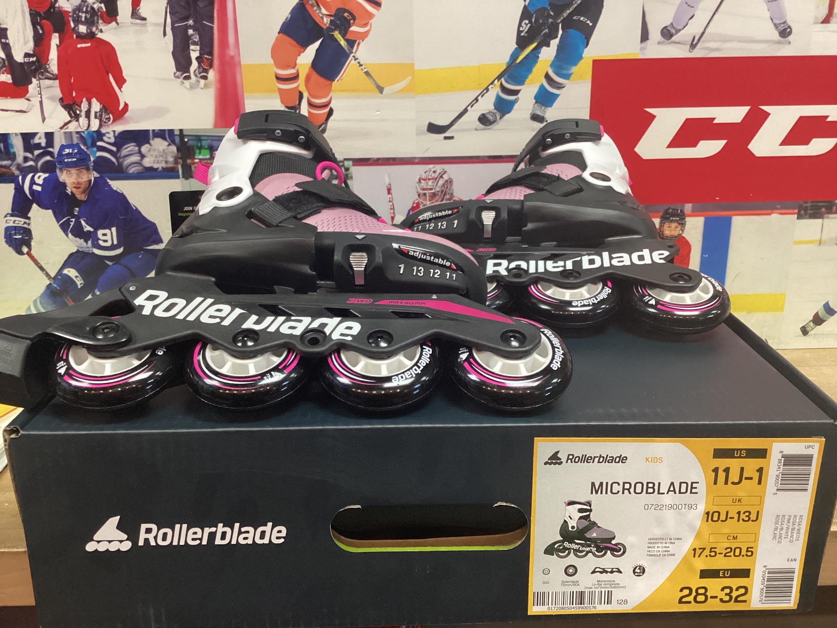 Adjustable Junior Microblade rollerblades size 11-1 pink and white