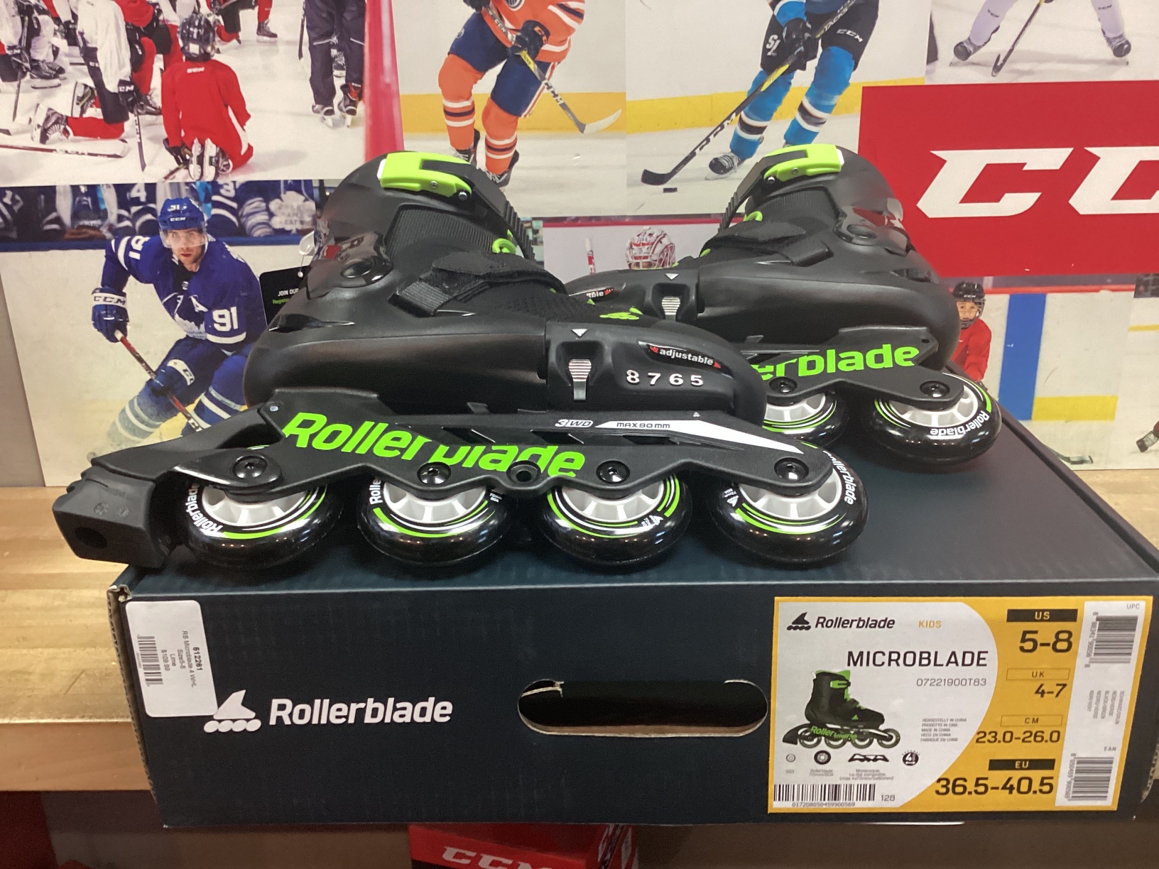 Adjustable Microblade rollerblades size 5-8 lime
