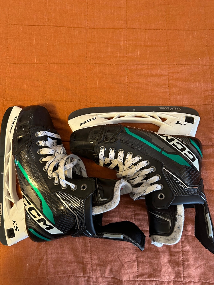Used CCM Regular Width Pro Stock 8 AS-V Pro Hockey Skates