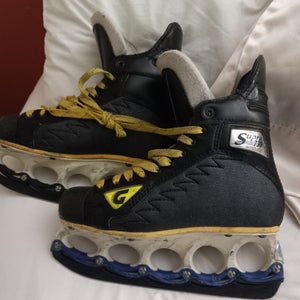 Used Graf Supra 735 Hockey Skates Size 5