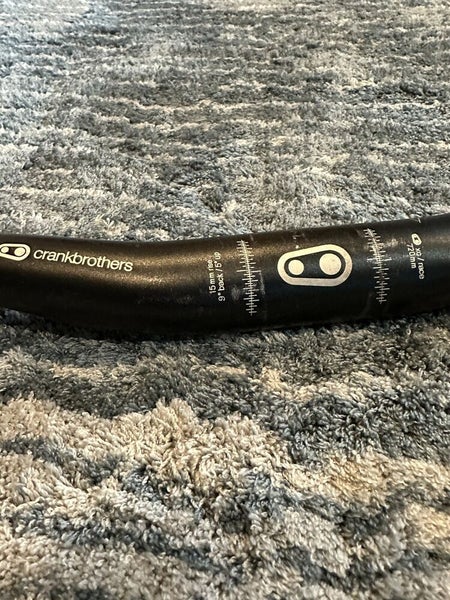 Crank Brothers XC Race 720 mm 15mm rise 9" back 5" up Handlebar Bike