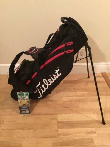 Titleist Players 4 Stand Golf Bag with 4-way Dividers & Rain Cover (NEW)