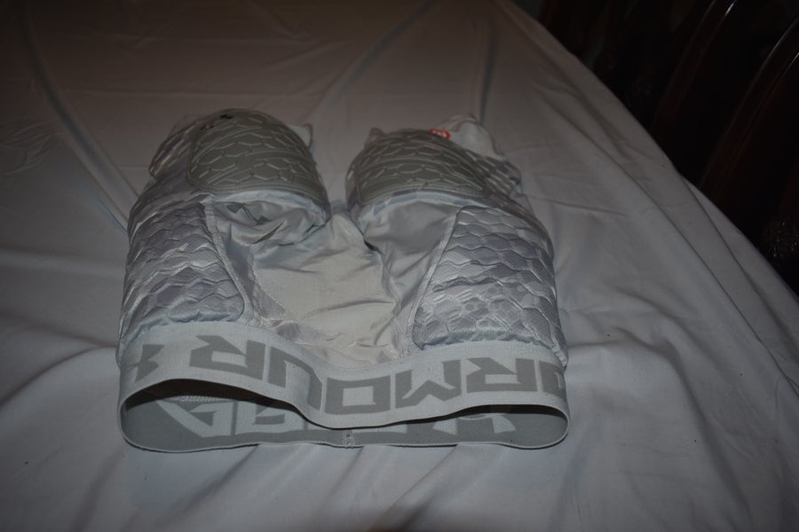 Under Armour Compression HeatGear 5 Pad Hex Girdle with Cup Pocket, White Camo, Adult Medium