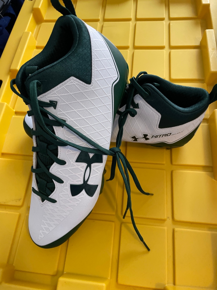 Green Men's Molded Cleats Under Armour Cleats