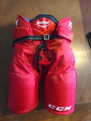 Ccm Tacks Red 6052 Senior Medium Breezers W/ +1” Zipper Extension