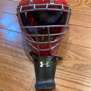 Easton Black magic catchers helmet small fit 6 1/8 - 7 1/4, baseball.