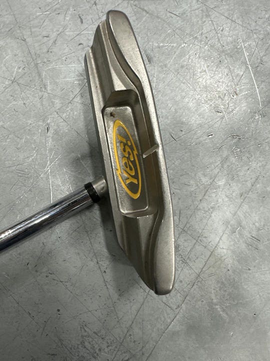 Used Yes C-groove Pippi9-12 Mid Blade Putters