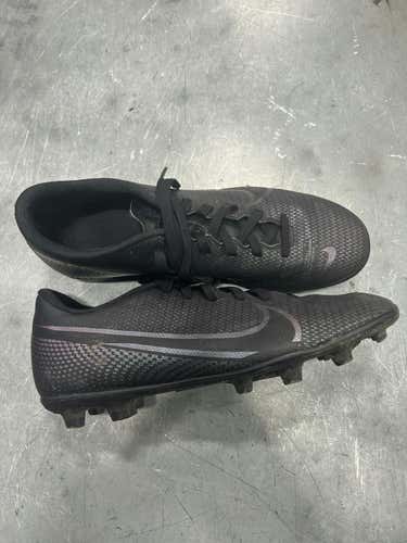 Used Nike Youth 07.0 Cleat Soccer Outdoor Cleats