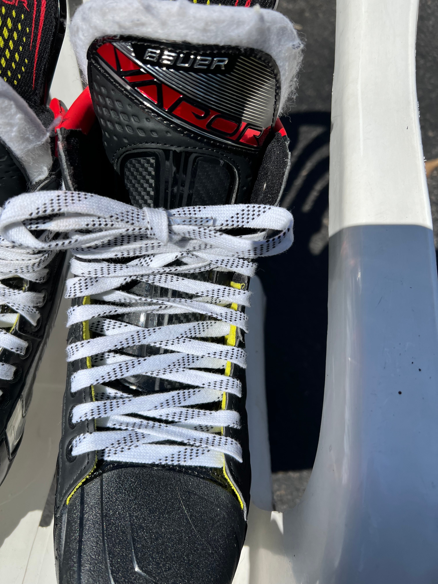 Senior New Bauer Vapor 2X Pro Hockey Skates Regular Width Size 8