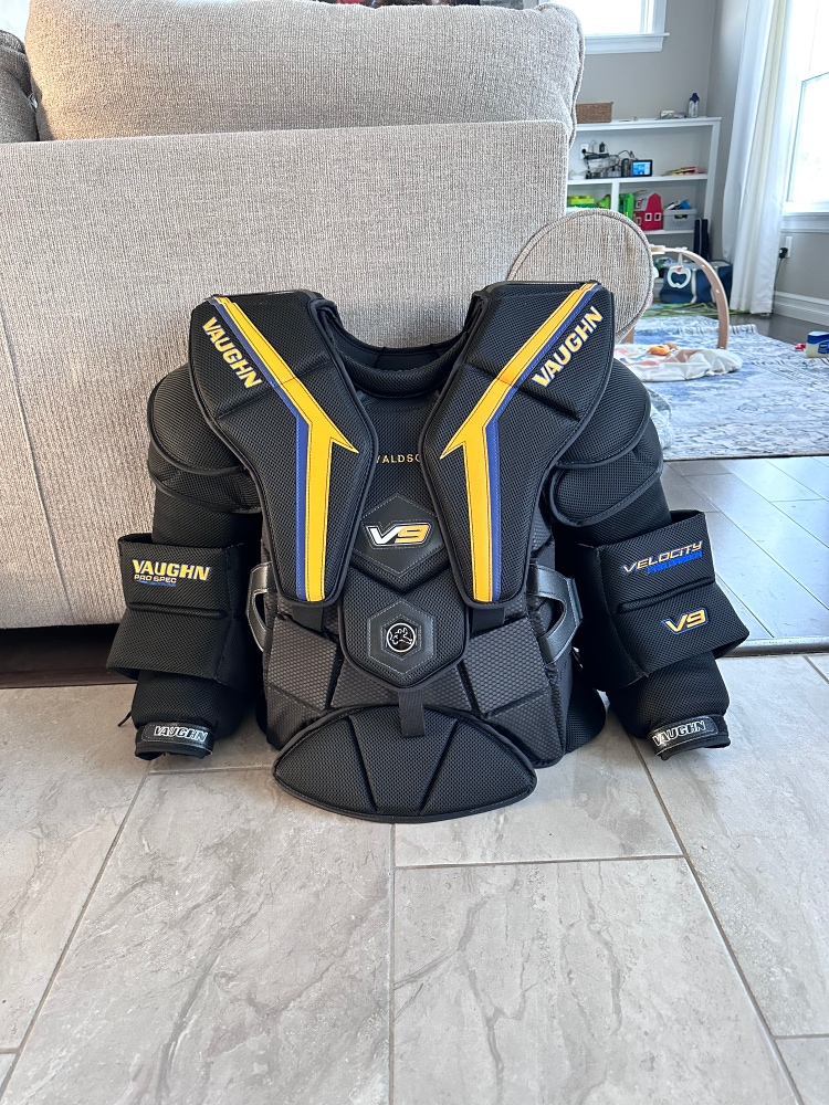 New XL Vaughn Pro Stock V9 Pro Carbon Goalie Chest Protector