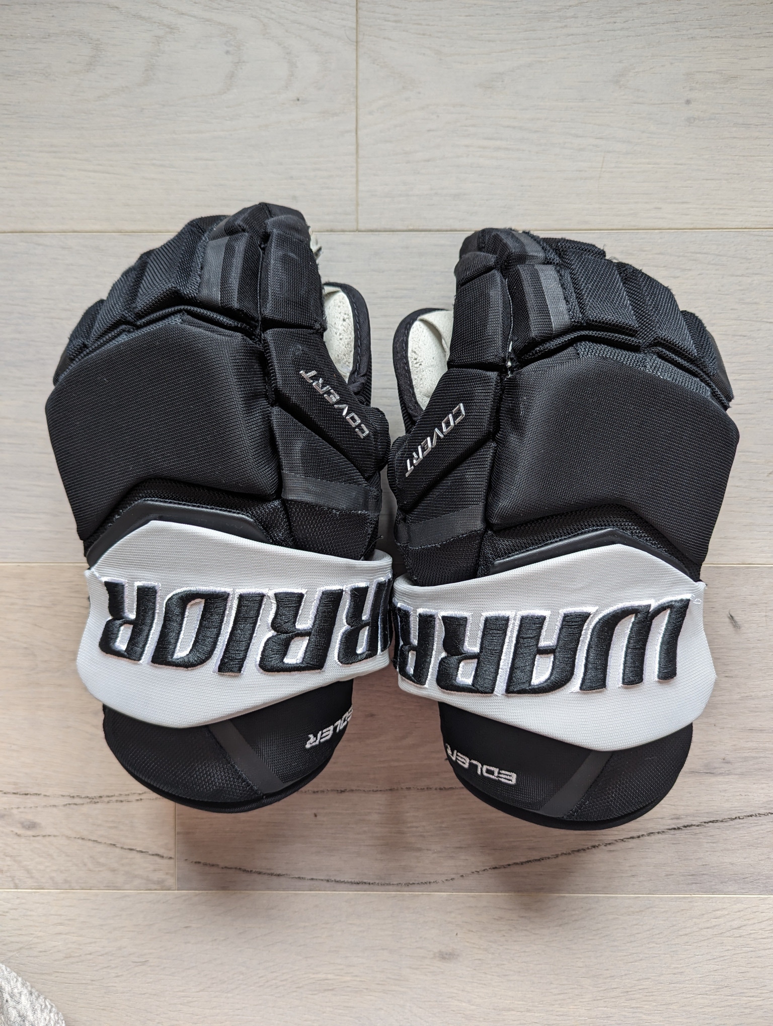 LA Kings - Warrior Covert QRE Gloves 14" Pro Stock
