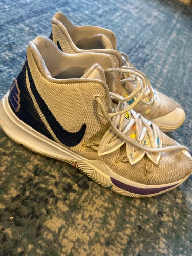 Kyrie 5 Have A Day (W 11.5) Nike Kyrie 5 Shoes