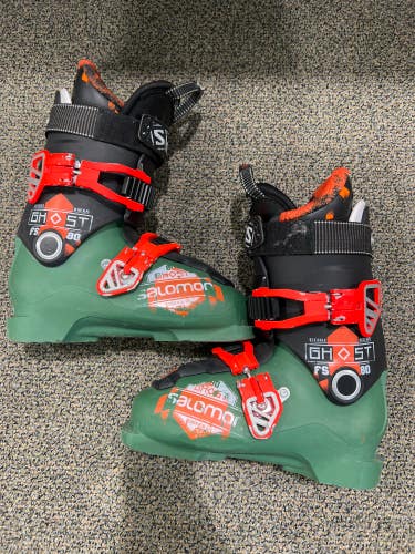 Used Junior Salomon Ghost FS 80 Ski Boots (Mondo 25 & 25.5 295mm)