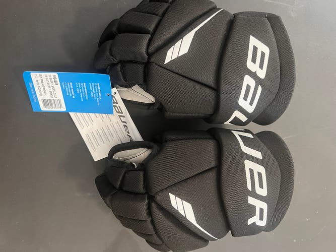 Bauer 11" Lil Sport Gloves