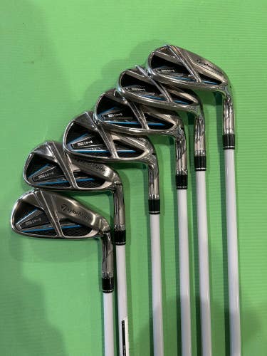 Used Women's Taylormade SIM MAX Right Handed Iron Set (6i-9i, PW, AW)