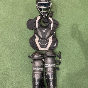 Used Youth Easton Gametime Catcher's Set