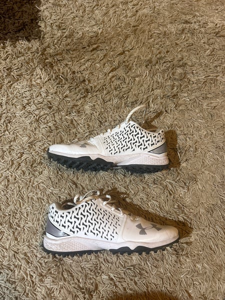 Youth Under Armor golf shoes