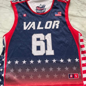 New lacrosse pinnie