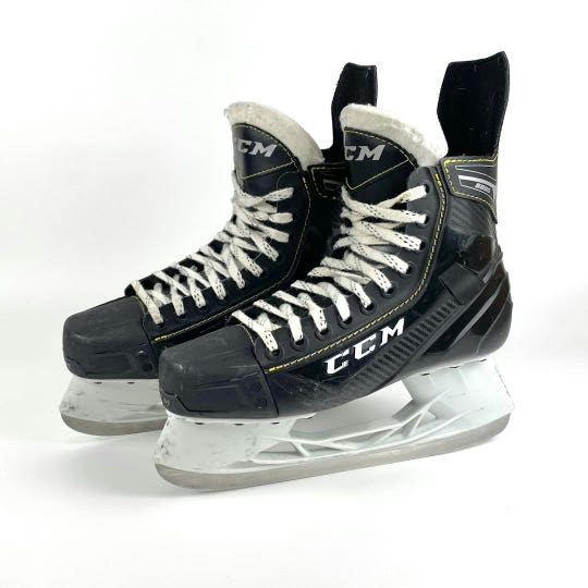 Used Ccm Super Tacks 9350 Ice Hockey Skates Senior 7d